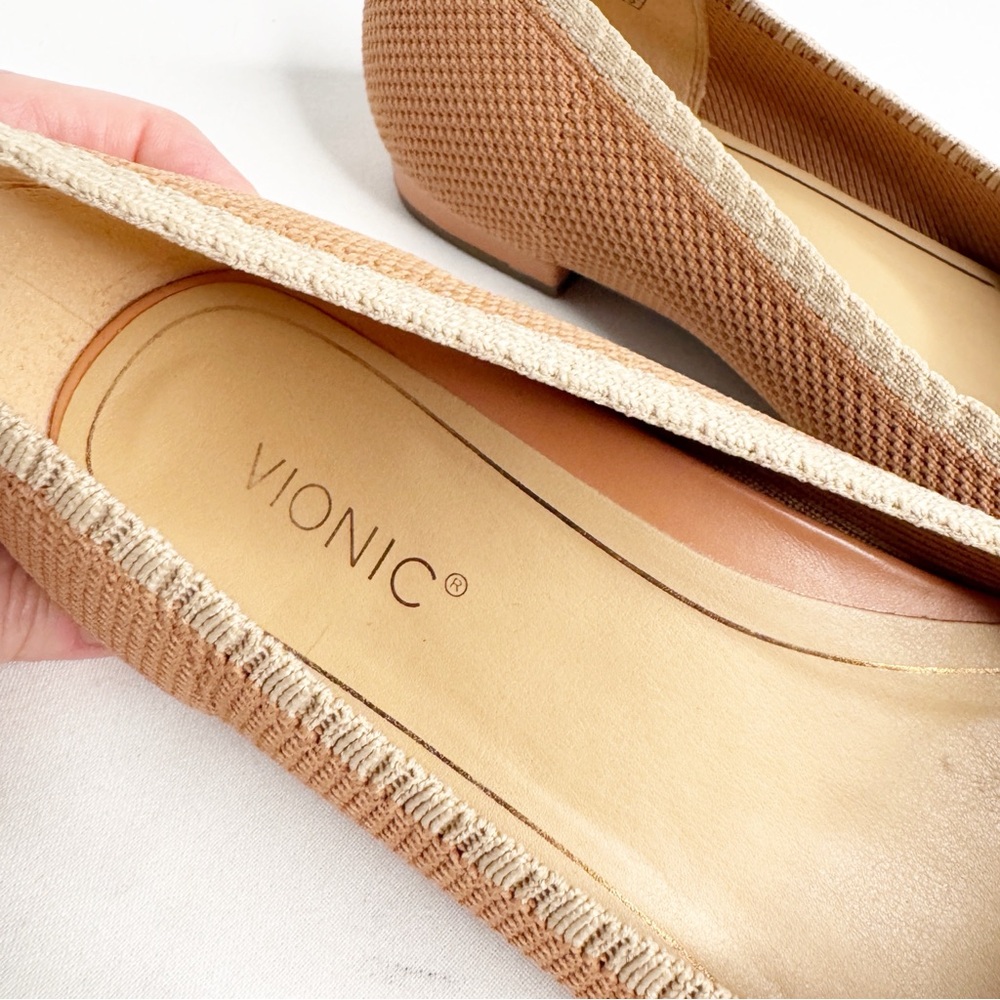 VIONIC DAHLIA TAN CREAM FABRIC BALLET FLATS SZ 7 - Picture 3 of 8